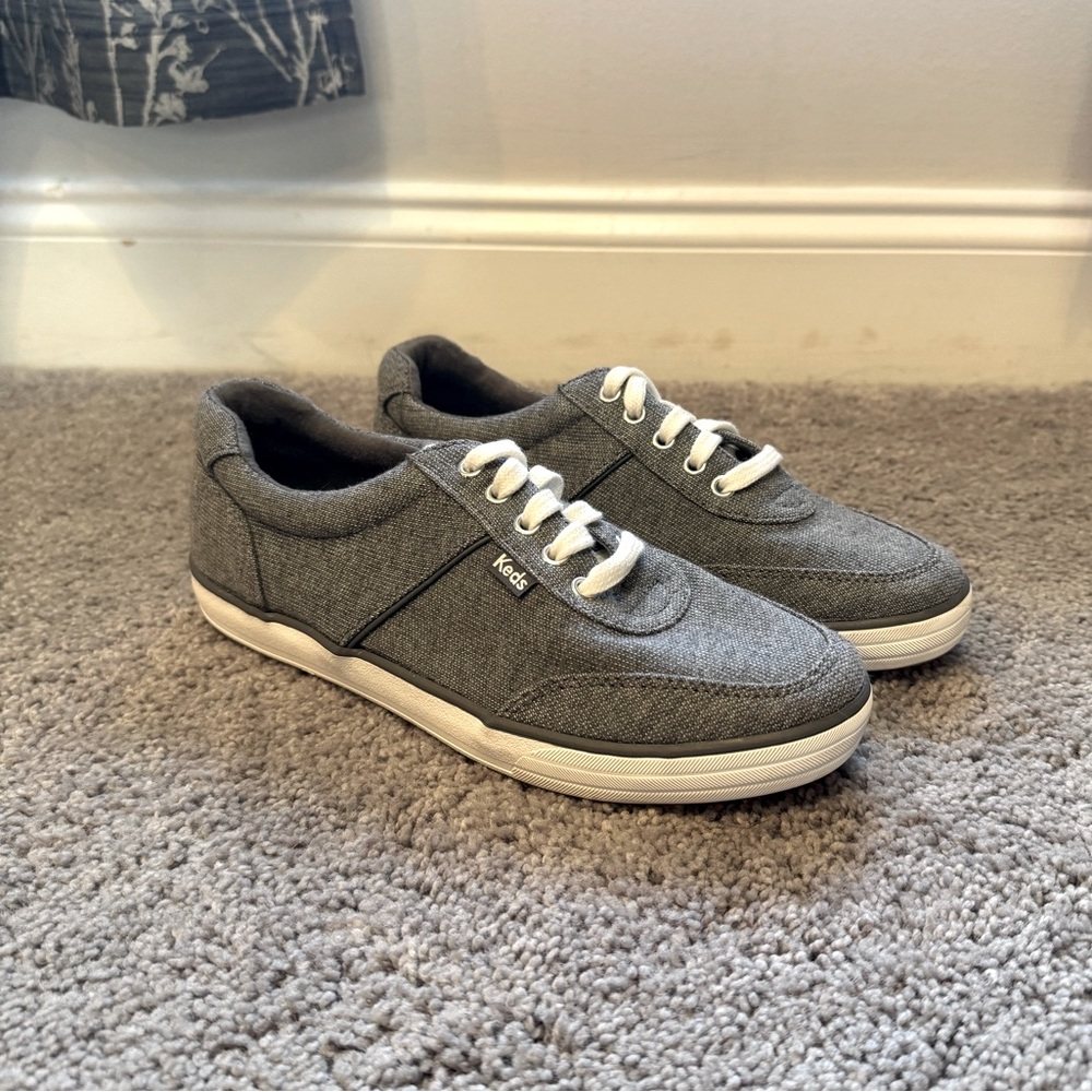 NWOT Keds Gray Center Lace Up Sneaker